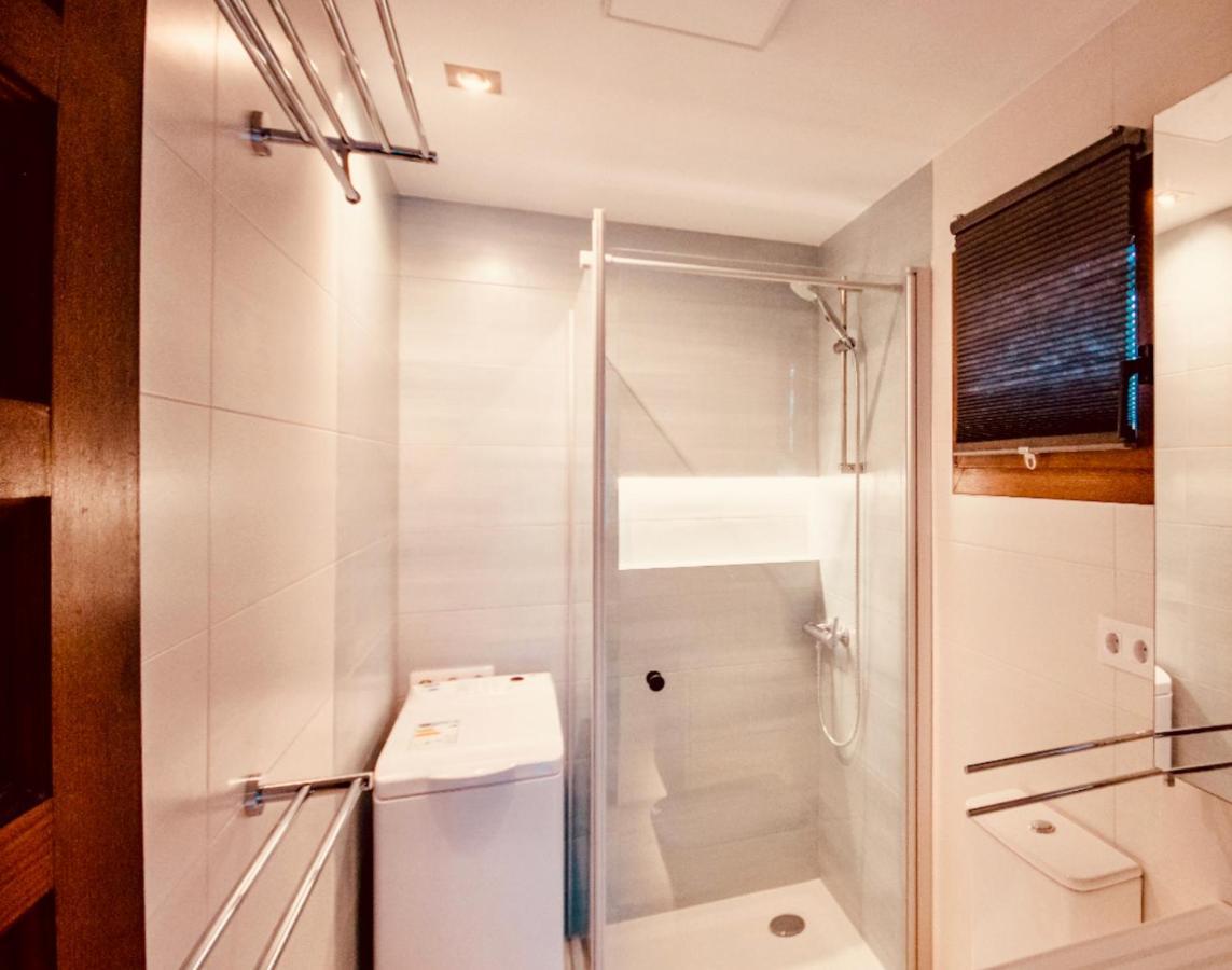 Casita Blanca Near Yumbo Apartment Плая дел Инглес Екстериор снимка