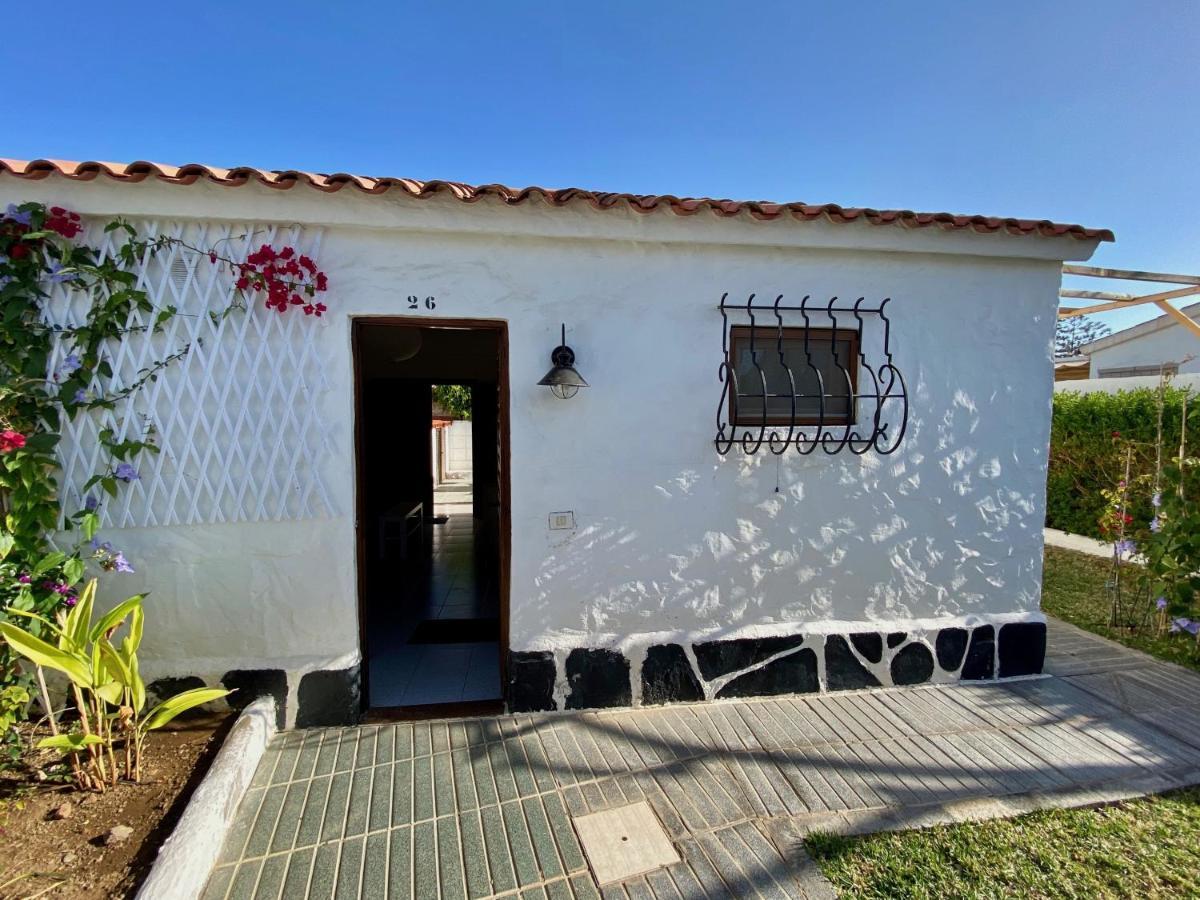 Casita Blanca Near Yumbo Apartment Плая дел Инглес Екстериор снимка